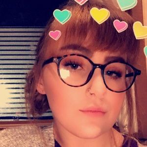 Meet your Posher, Cierra